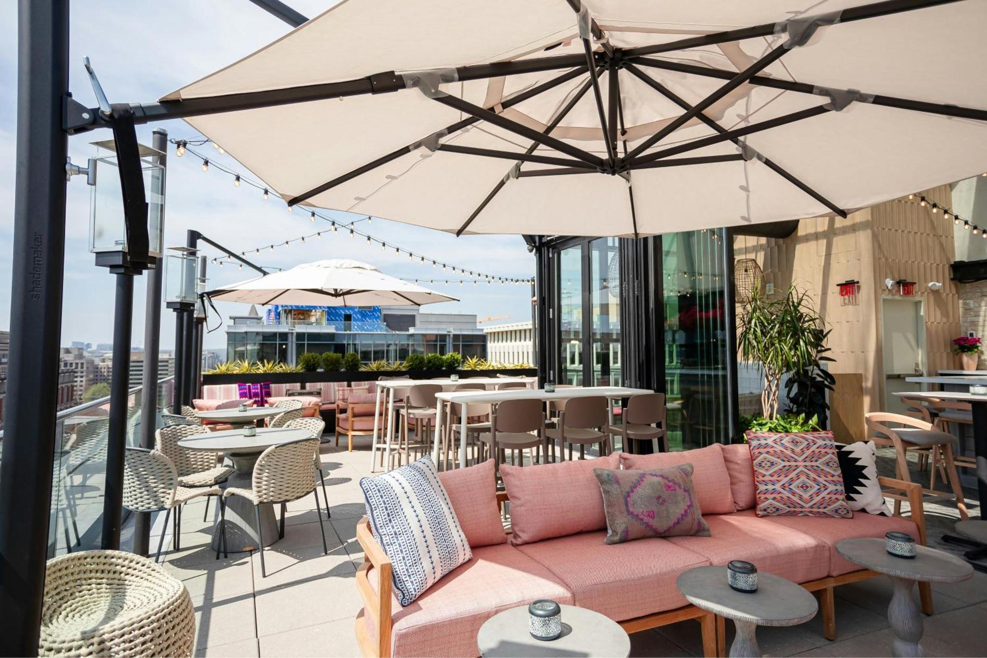 Отель Moxy Washington, Dc Downtown Экстерьер фото