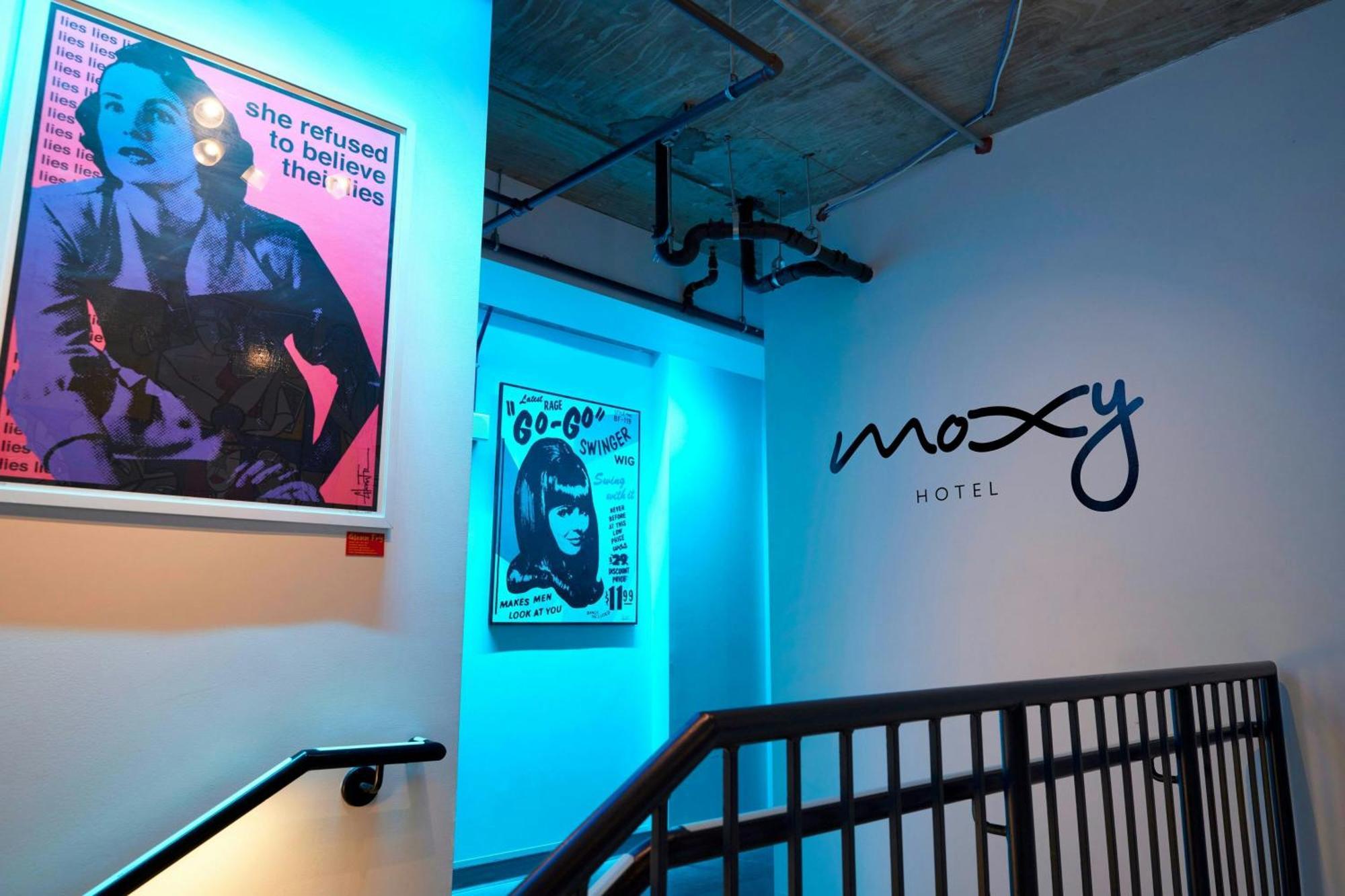 Отель Moxy Washington, Dc Downtown Экстерьер фото